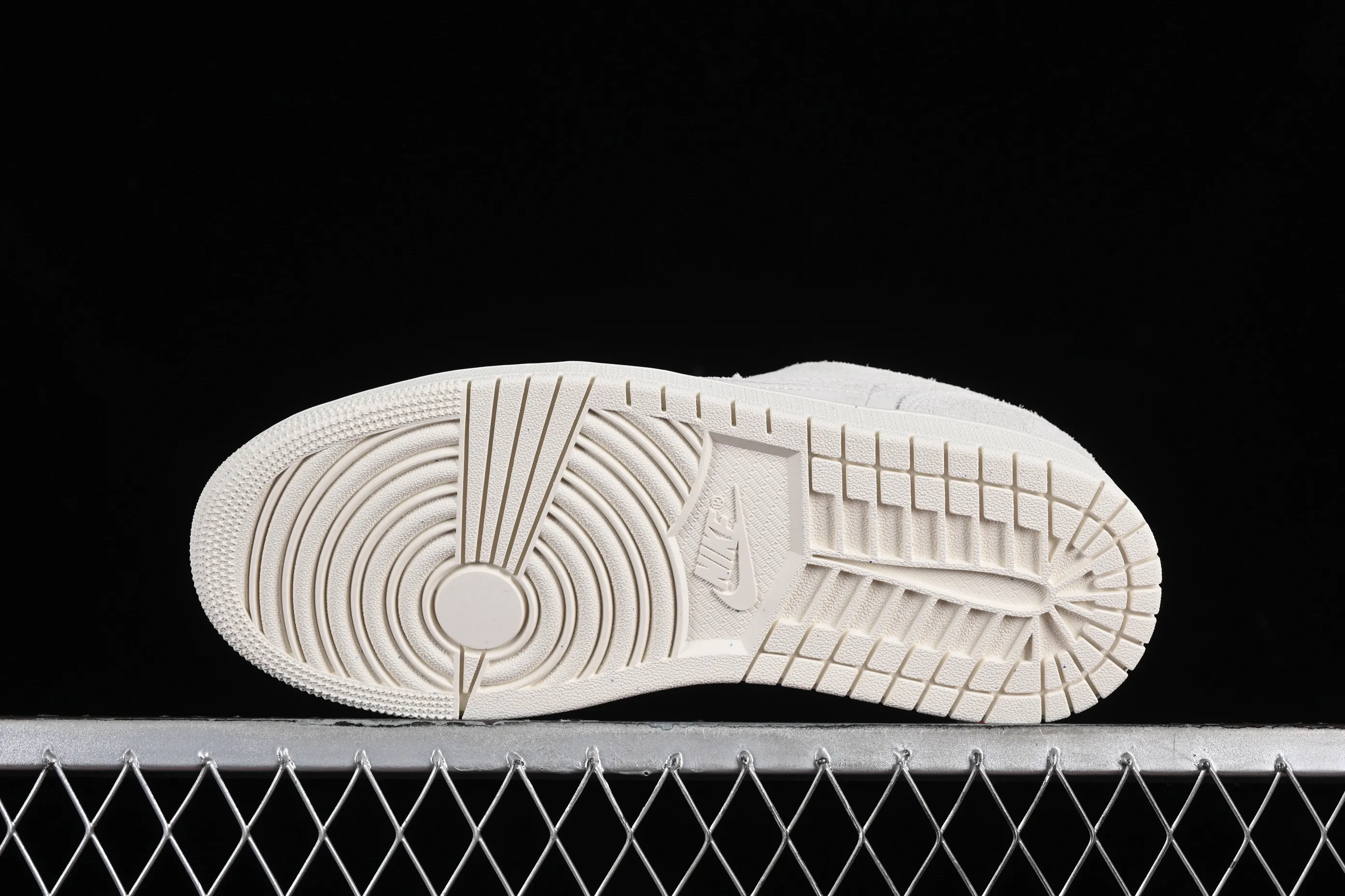 All categories Air Jordan Jordan series basketball shoes Air Jordan 1 Low Air Jordan 1 Low AJ1 Joe 1 earth gray low-top cultural casual sneakers FQ3055-100